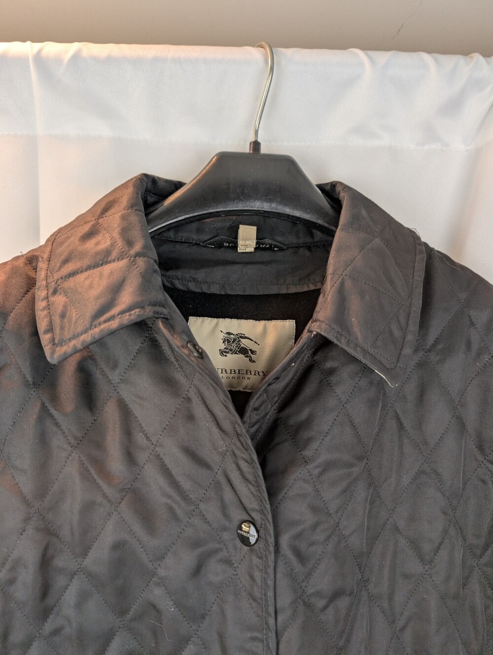 Burberry Quilted Black Women's Jacket Size M In GUC